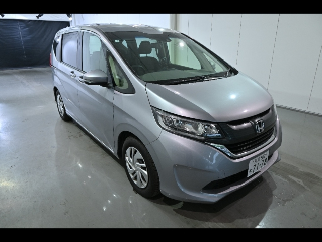 HONDA FREED — фото