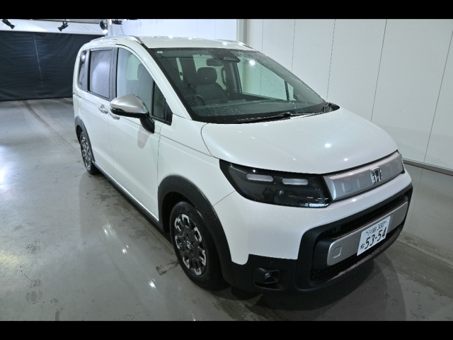 HONDA FREED — фото