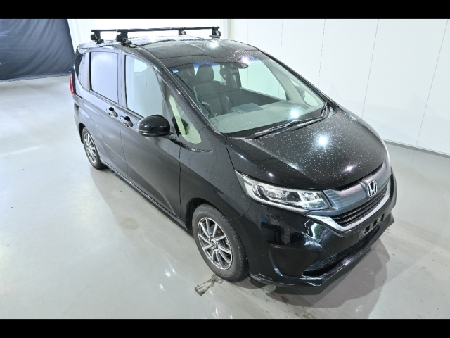 HONDA FREED — фото