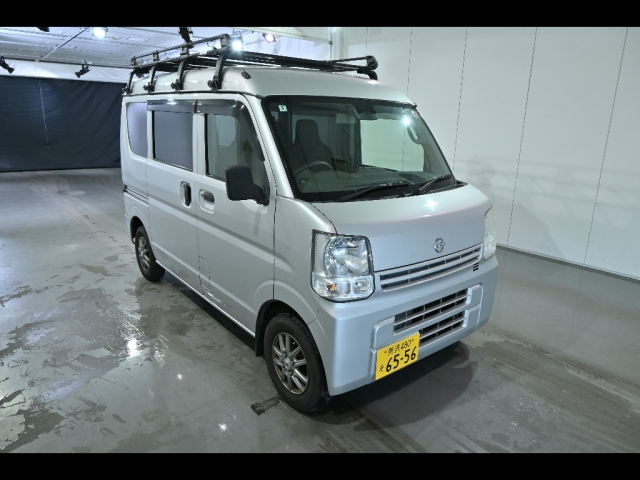 NISSAN CLIPPER — фото