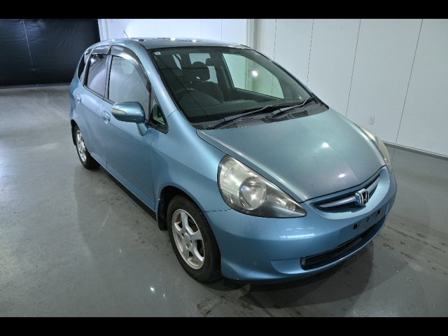 HONDA FIT — фото