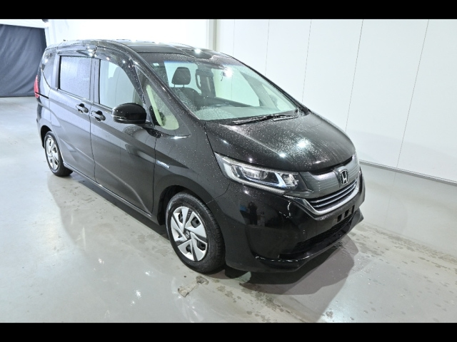 HONDA FREED — фото
