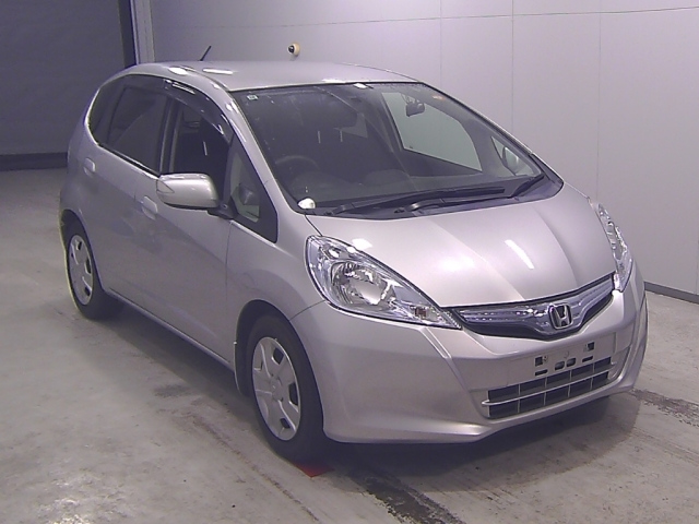 HONDA FIT — фото