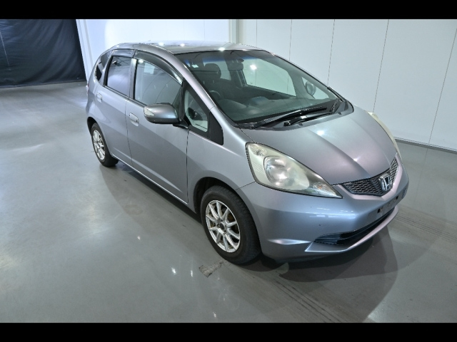 HONDA FIT — фото