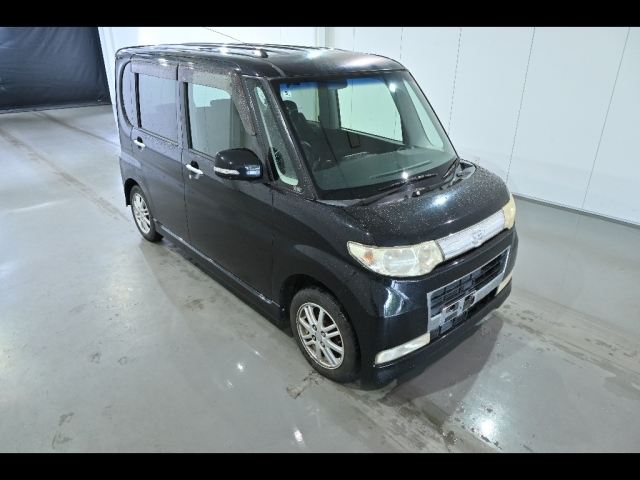 DAIHATSU TANTO — фото