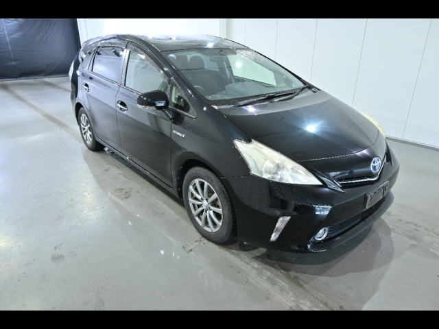 TOYOTA PRIUS — фото