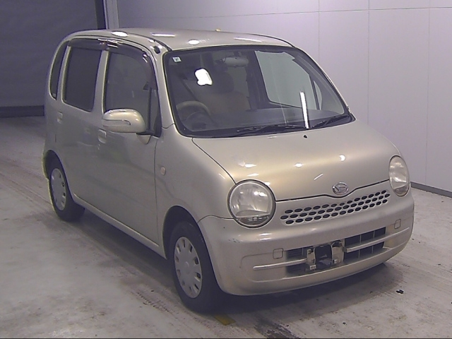 DAIHATSU MOVE — фото