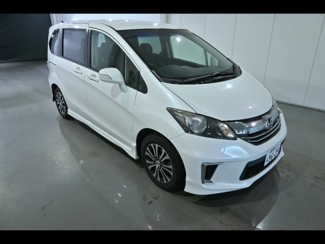 HONDA FREED — фото
