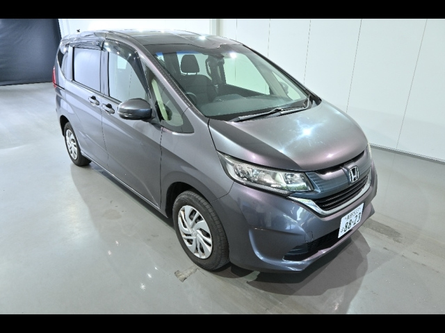 HONDA FREED — фото