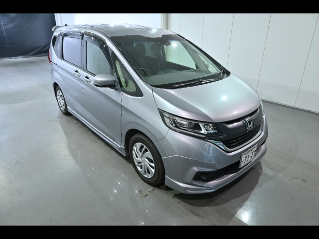 HONDA FREED — фото