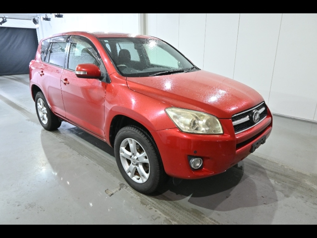 TOYOTA RAV4 — фото