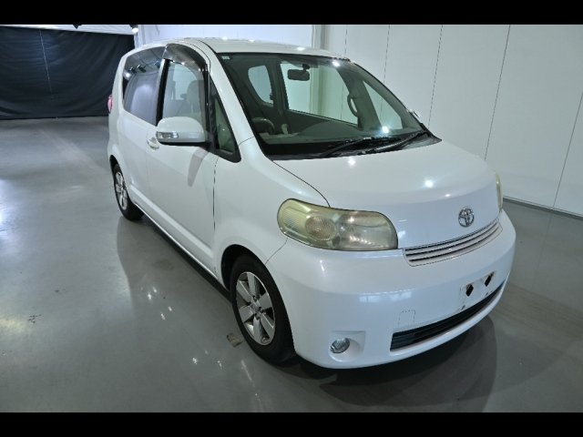 TOYOTA PORTE — фото