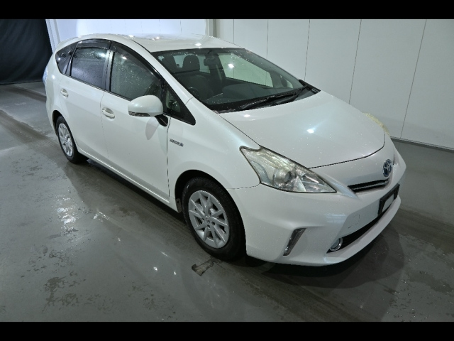 TOYOTA PRIUS — фото