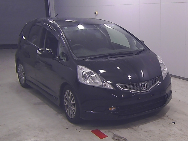 HONDA FIT — фото