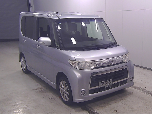 DAIHATSU TANTO — фото