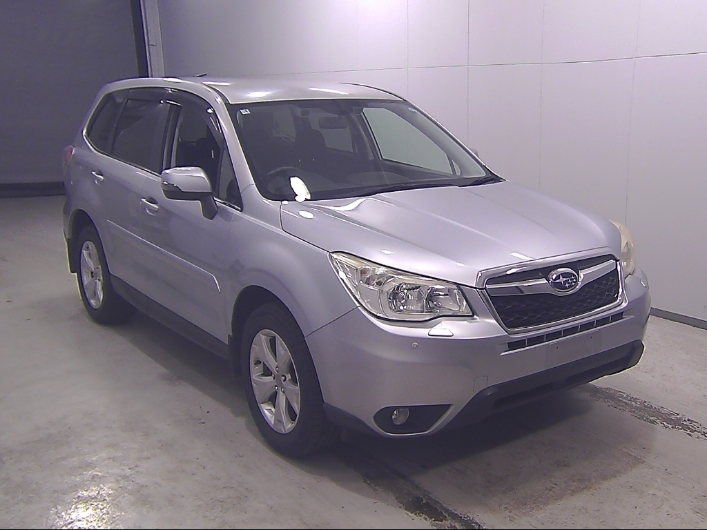 SUBARU FORESTER — фото