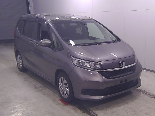 HONDA FREED — фото