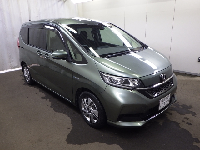 HONDA FREED — фото