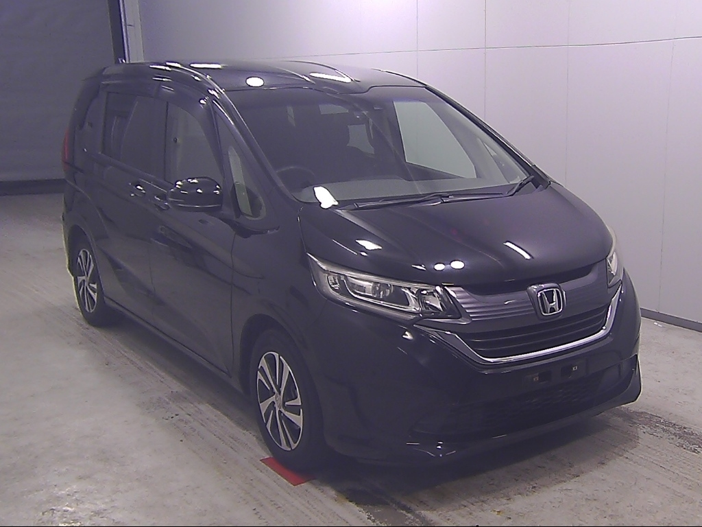 HONDA FREED — фото