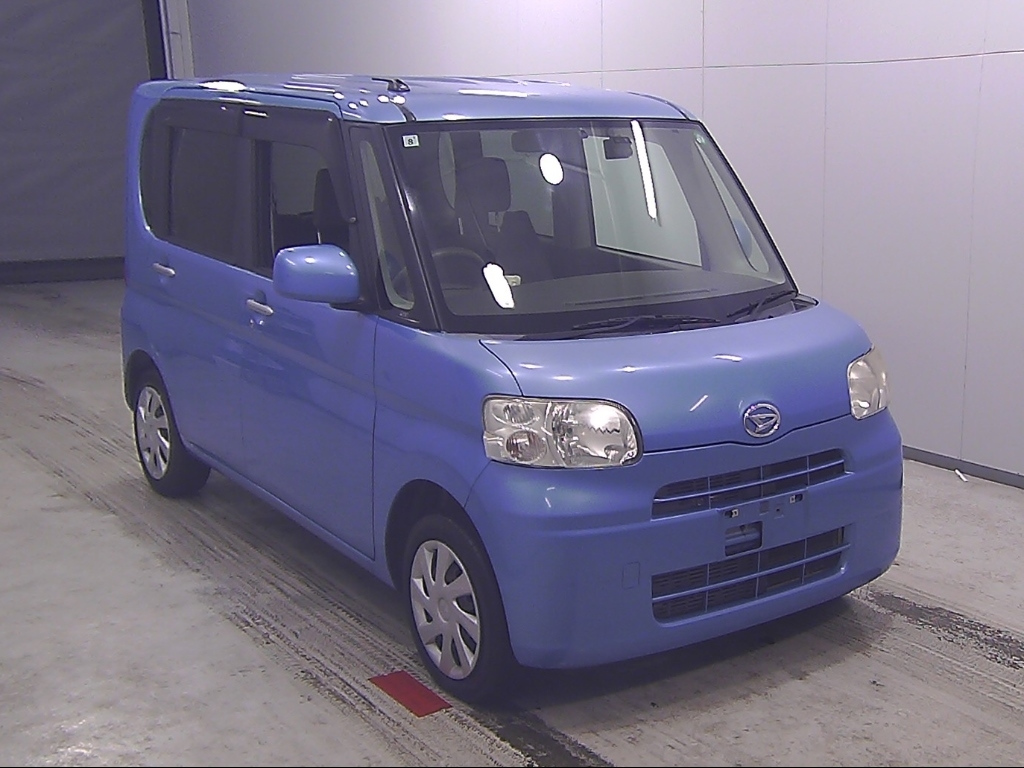 DAIHATSU TANTO — фото