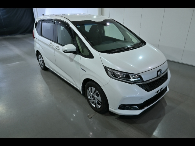 HONDA FREED — фото