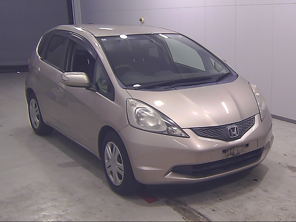 HONDA FIT — фото