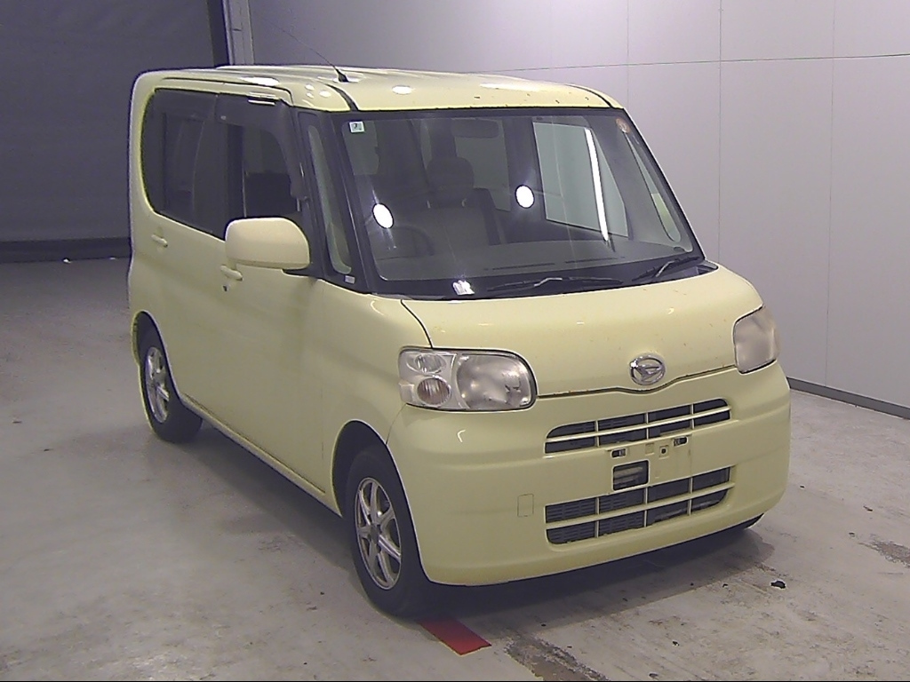 DAIHATSU TANTO — фото