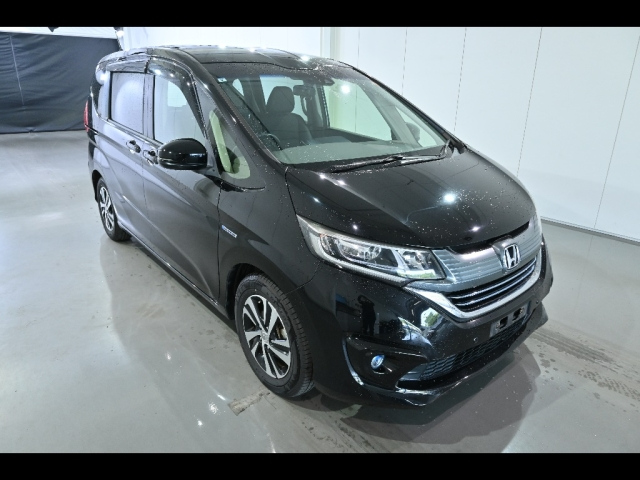 HONDA FREED — фото