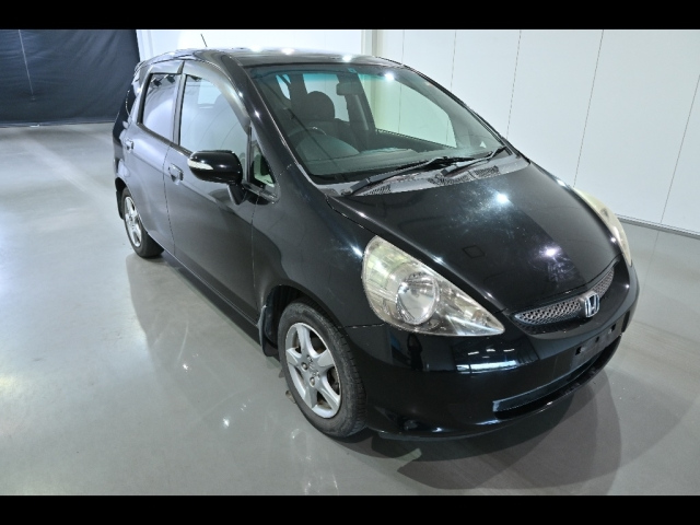 HONDA FIT — фото