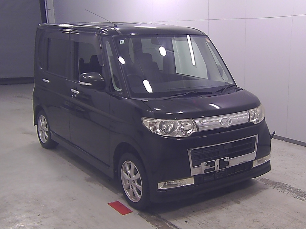 DAIHATSU TANTO — фото