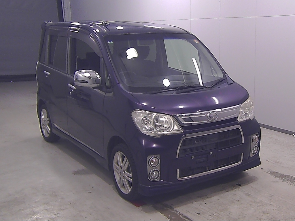 DAIHATSU TANTO — фото