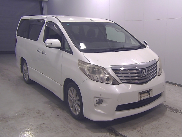 TOYOTA ALPHARD — фото