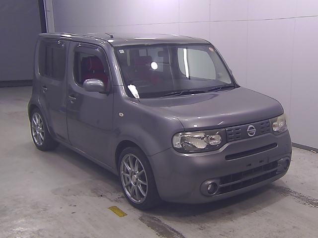 NISSAN CUBE — фото