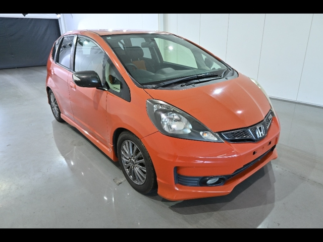 HONDA FIT — фото