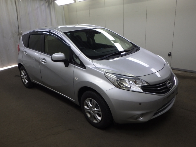 NISSAN NOTE — фото