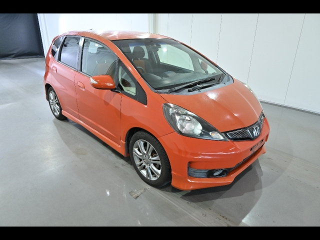 HONDA FIT — фото