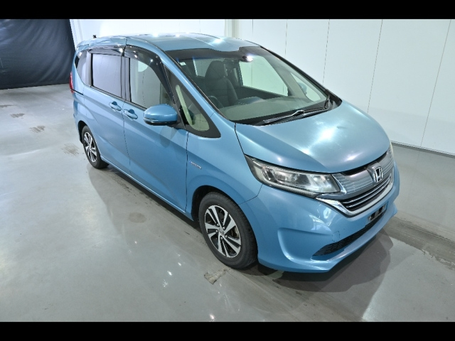 HONDA FREED — фото