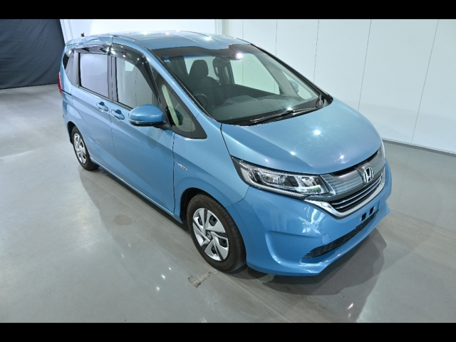 HONDA FREED — фото