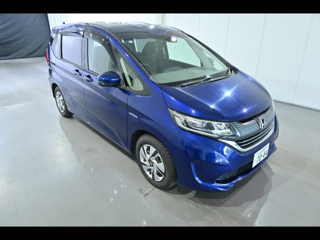 HONDA FREED — фото