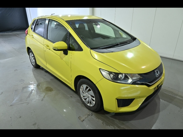 HONDA FIT — фото