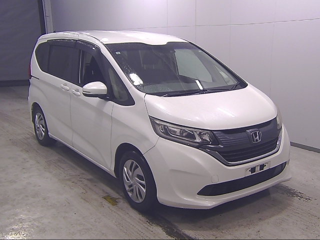 HONDA FREED — фото