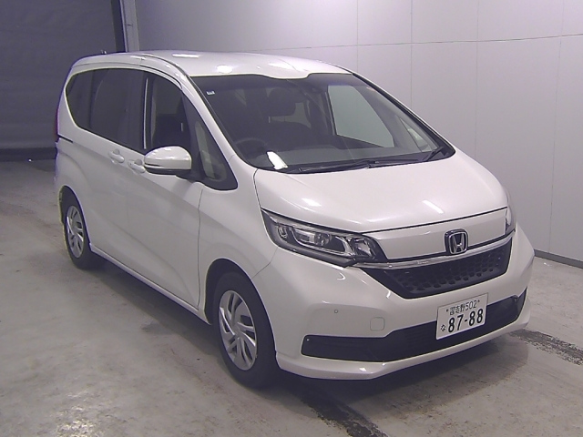 HONDA FREED — фото