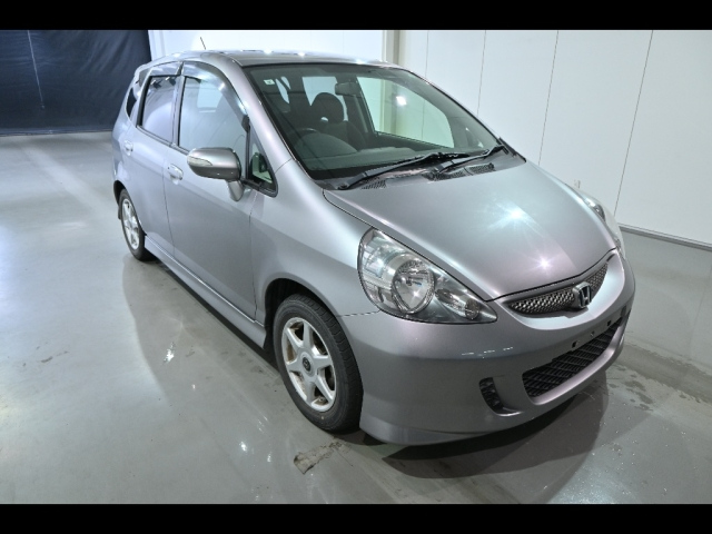 HONDA FIT — фото