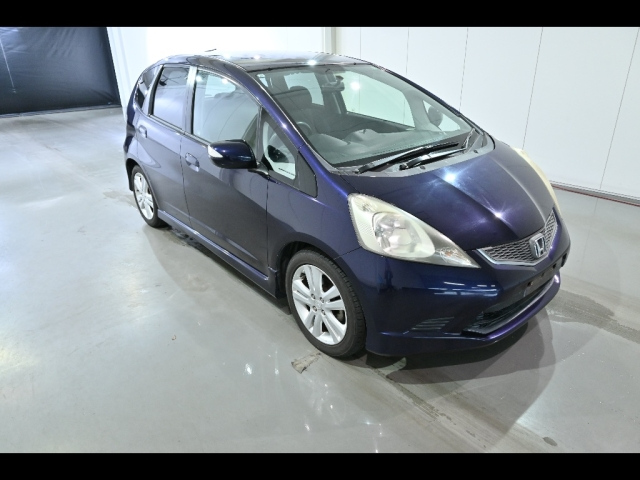 HONDA FIT — фото