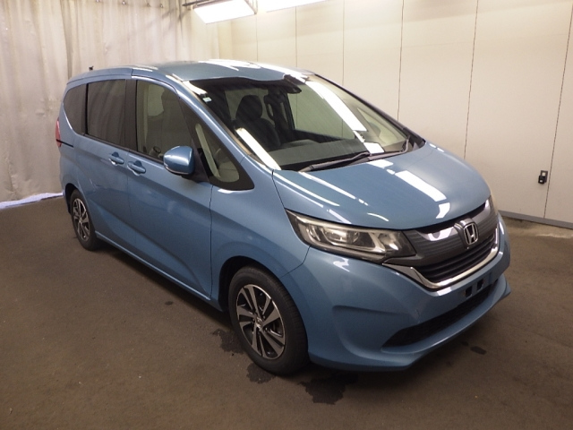 HONDA FREED — фото