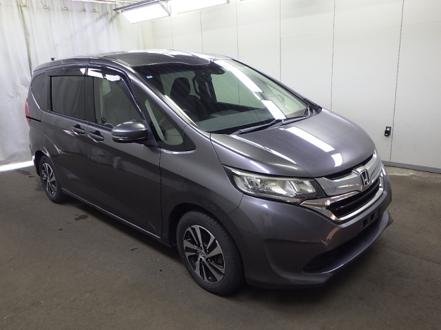 HONDA FREED — фото