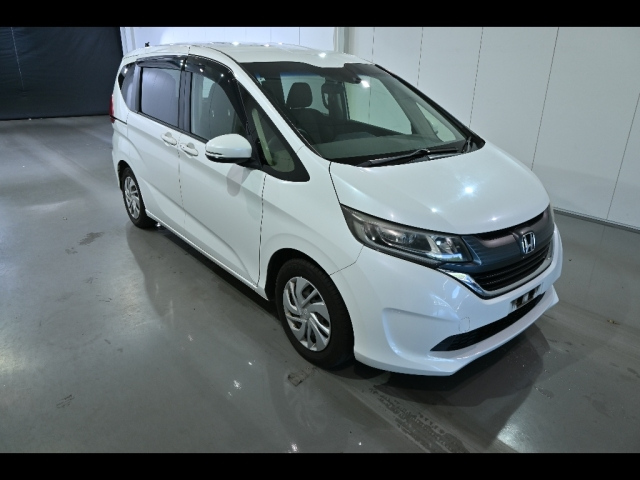 HONDA FREED — фото