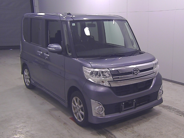 DAIHATSU TANTO — фото