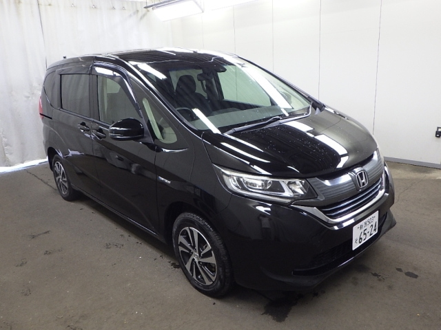 HONDA FREED — фото