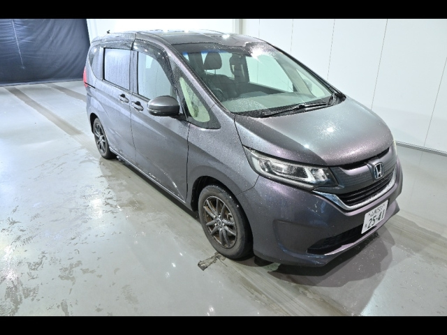 HONDA FREED — фото